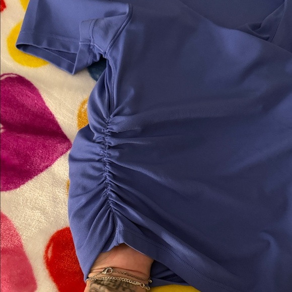 Aerie Everyday Short Sleeve Scoop Neck Top - Blue NWOT - Picture 3 of 4